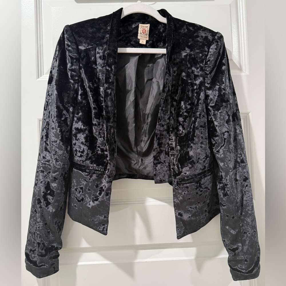 Decree Black Velvet Blazer